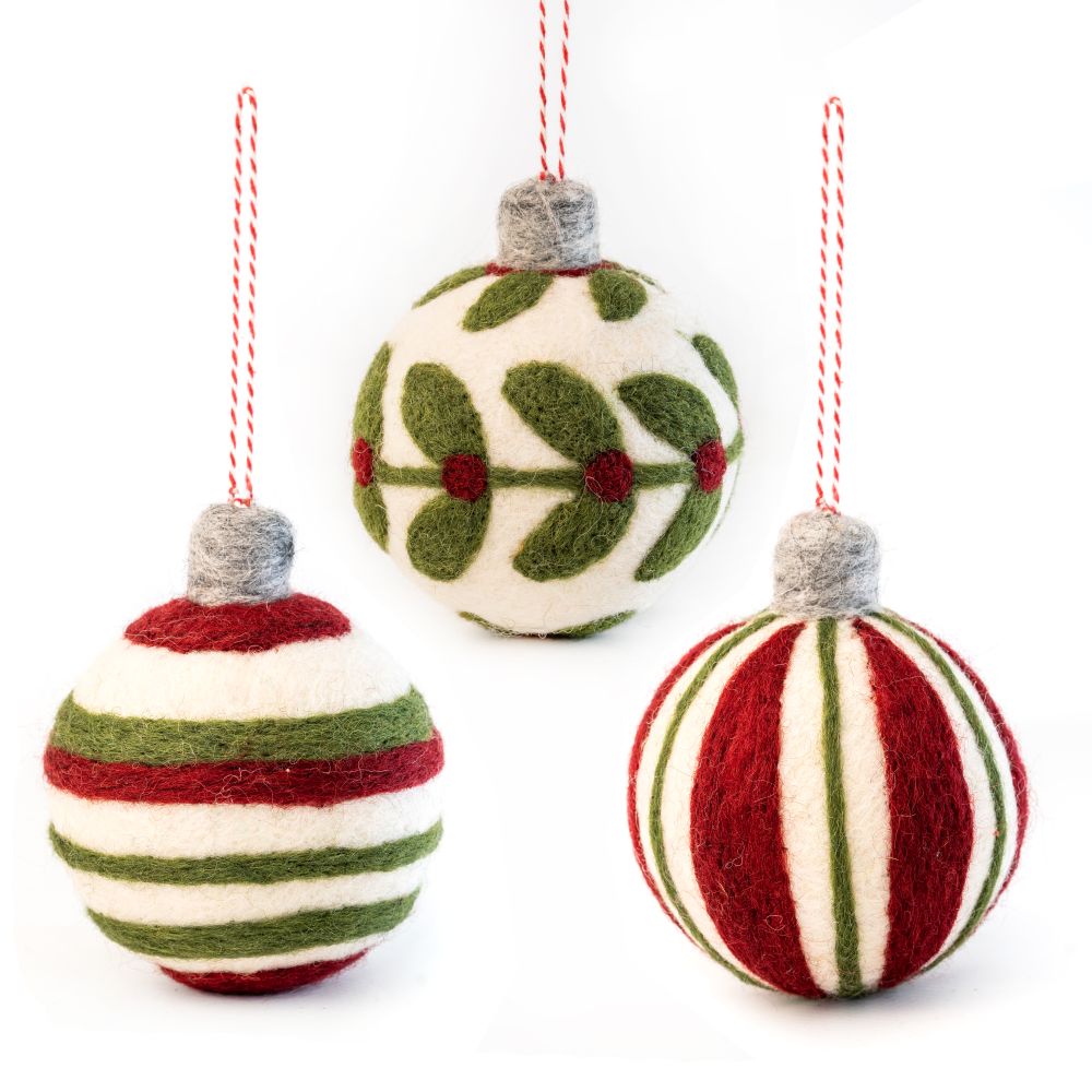 [GI-XD-SBA005] Decoration Set-Felt Green and Red Decorative Baubles
